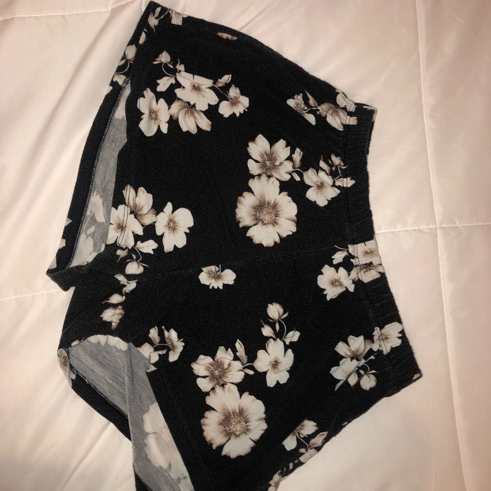 floral brandy melville shorts